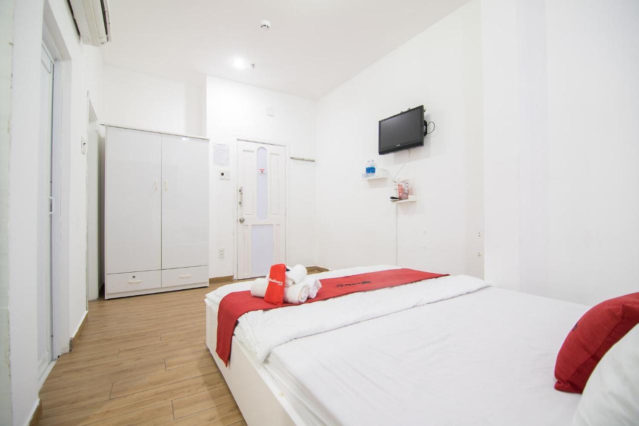Reddoorz Plus Near Tan Dinh Market Ho Chi Minh City Exterior photo